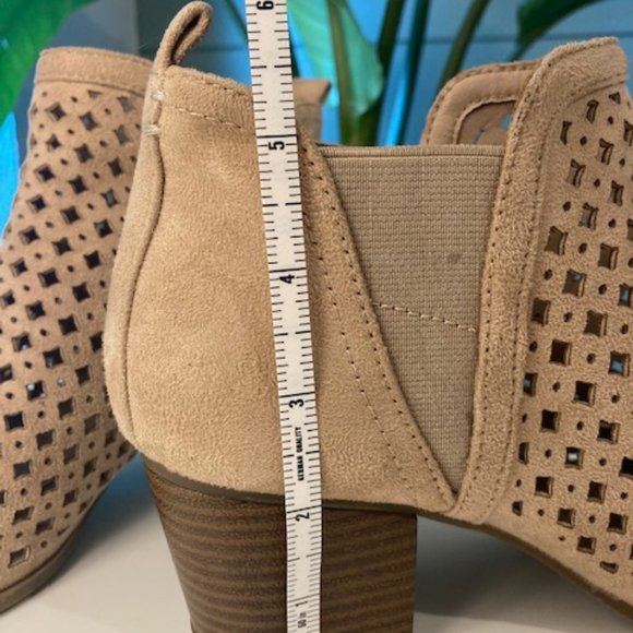 Indigo Road ankle booties Size womens 7 - Picture 9 of 10